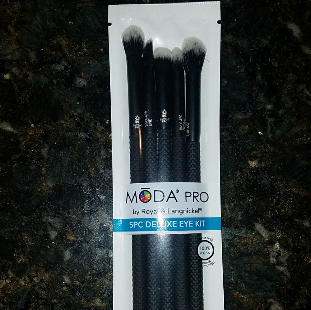 Moda pro deluxe 5-pc brush set